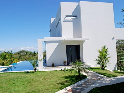 Montezuma ocean view villa with a pool to rent